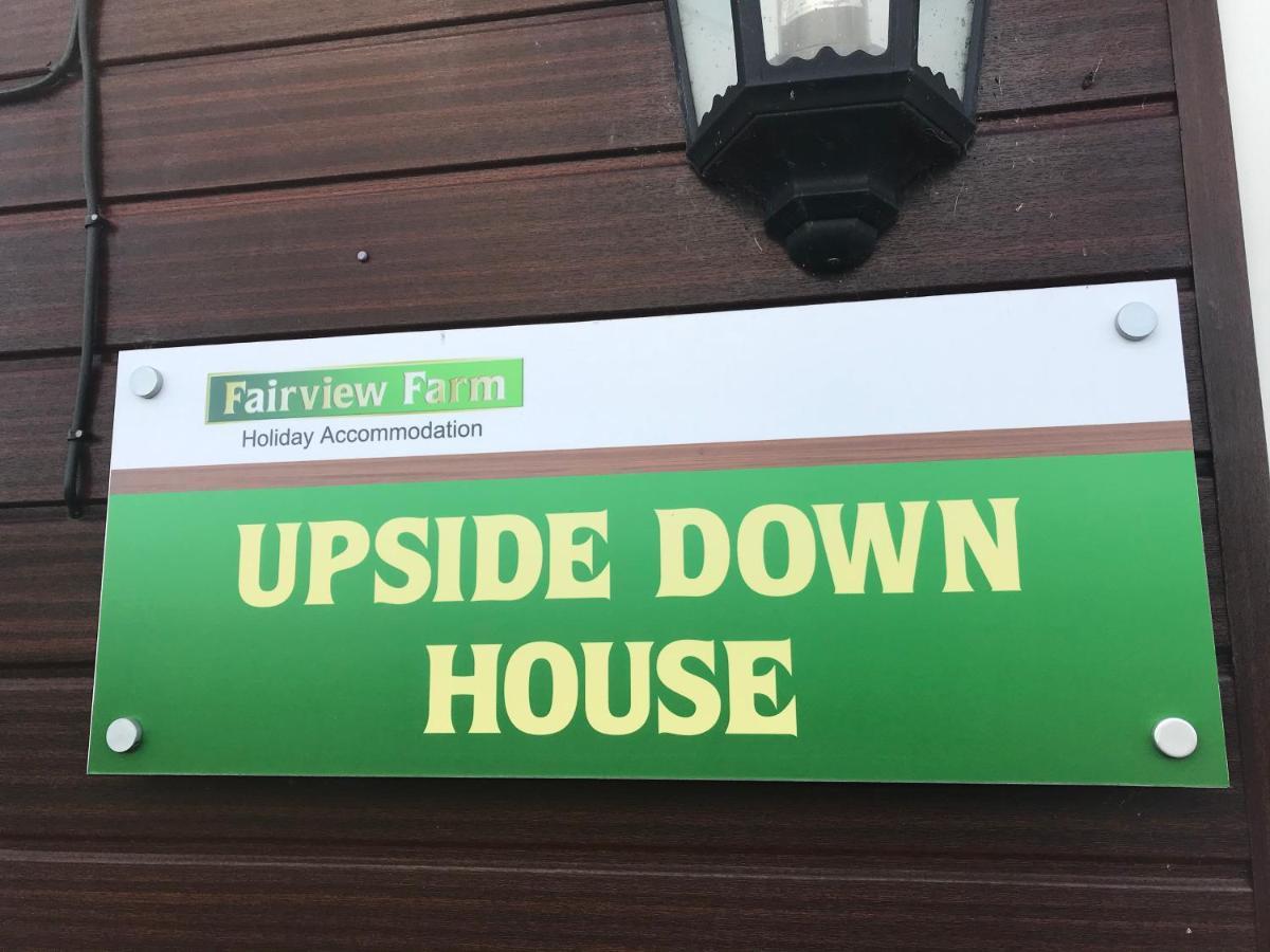 Upside Down House - Sleeps Up To 6 Guests - Great For Family And Friends Gatherings,Corporate Events ,Near Sherwood Forest At Fairview Farm In Nottingham Set In 88 Acres Extérieur photo